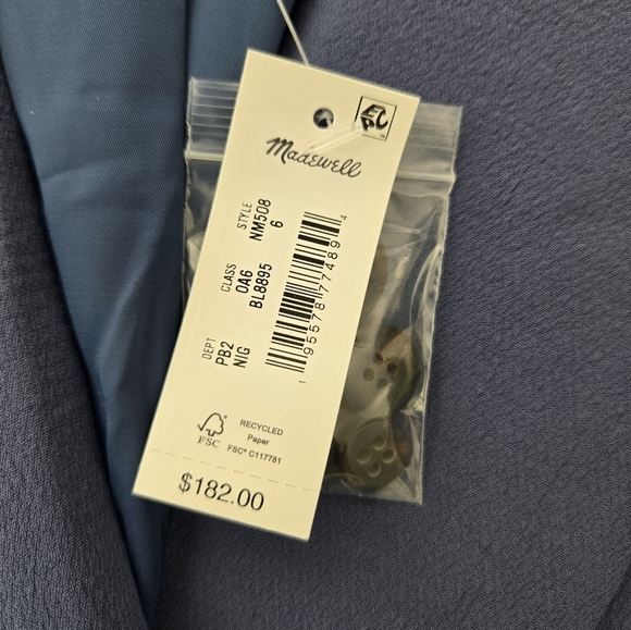 Madewell The Rosedale Blazer in Crepe. COLOR: Nighttime Size 6. New.Crafted of - Picture 10 of 10